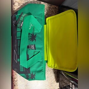 Trader Joe’s Mini Insulated Tote Bag Green Lunch Bag Cooler NEW Limited 🌺🐛